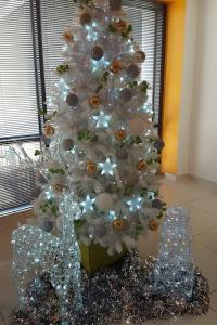 HOLIDAY FACTORY 2017